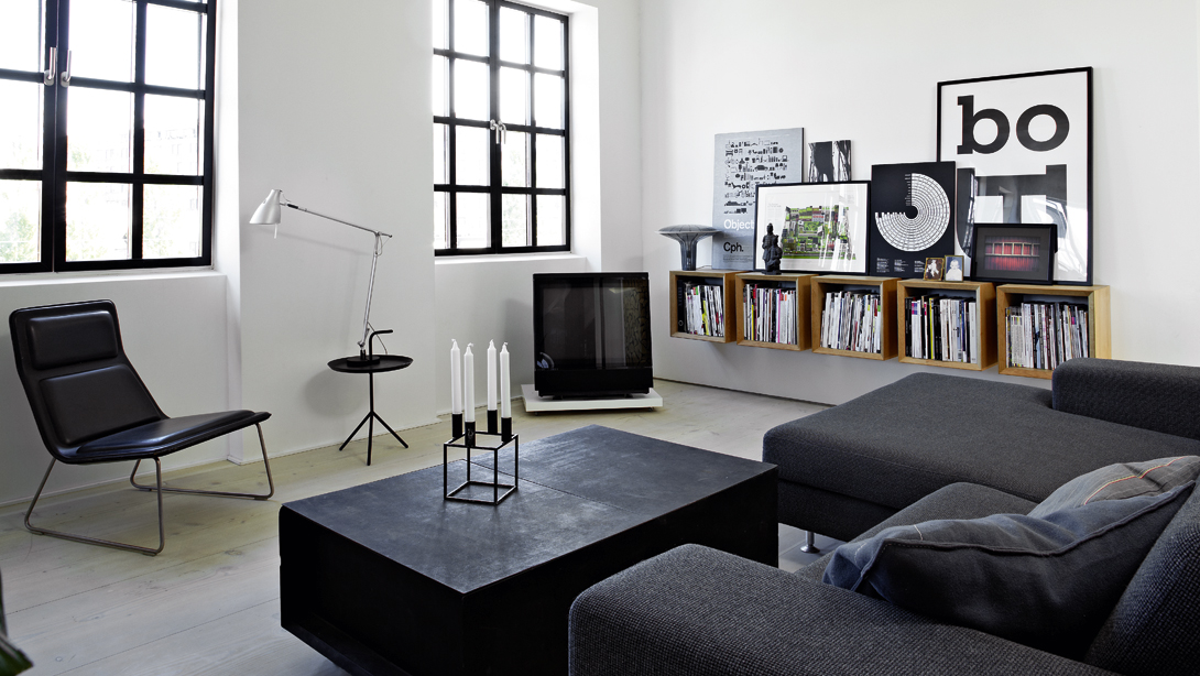 Black and White Decor to Complement Black Windows