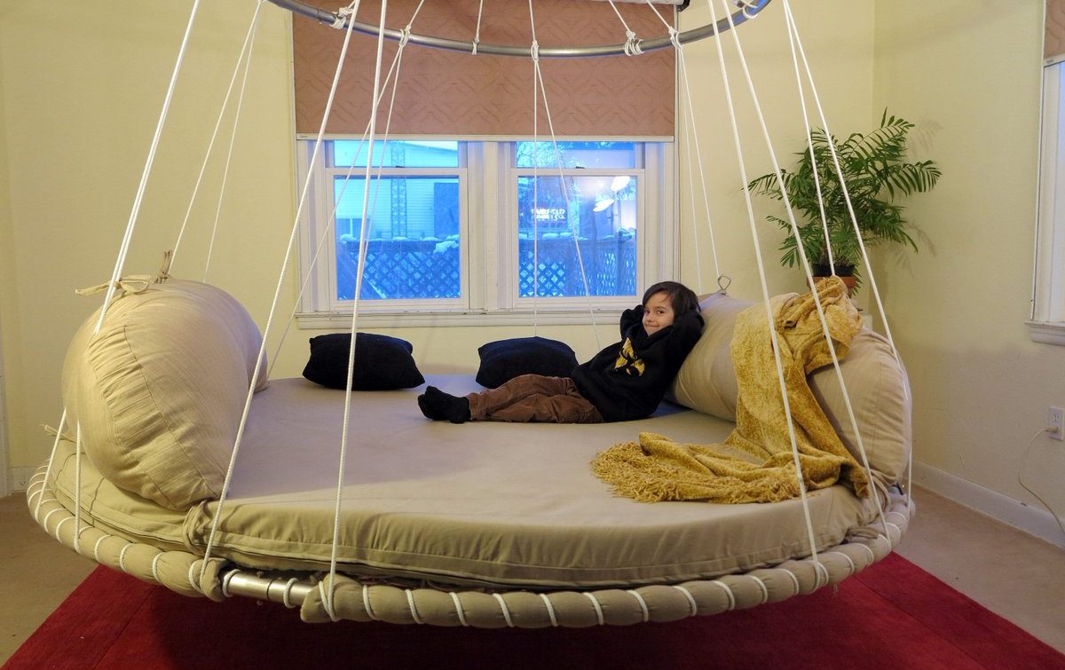 Hanging Trampoline Bed