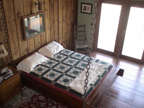 King-Sized Hanging Bed