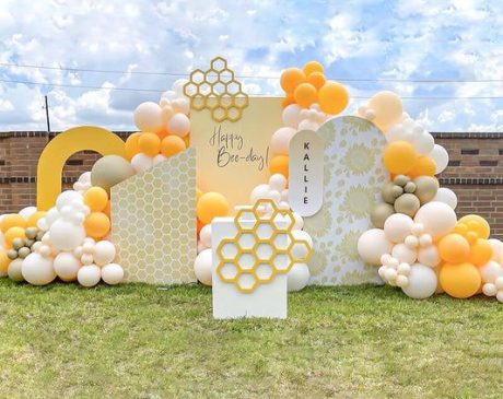 Mother-To-Bee Baby Shower Theme