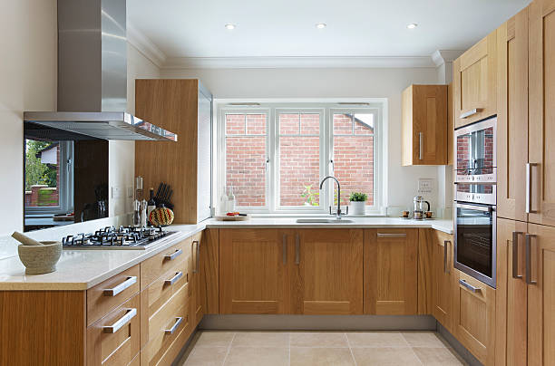 10 Ways To Spruce Up Your Kitchen With Oak Cabintes